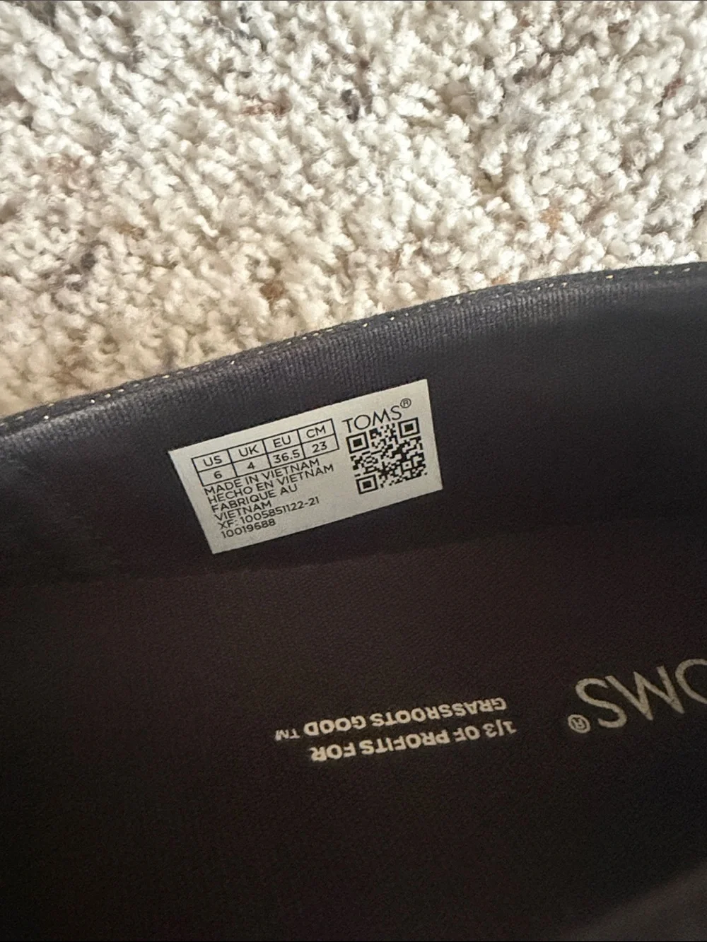 Toms classic slip